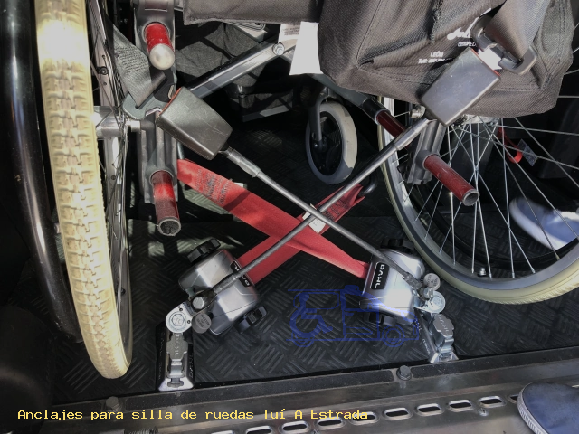 Sujección de silla de ruedas Tuí A Estrada